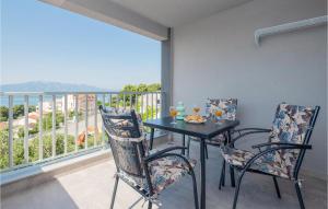 2 Bedroom Gorgeous Apartment In Podaca
