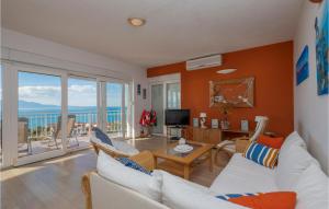 Three-Bedroom Apartment In Podaca