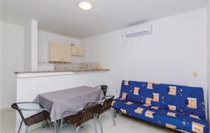 One-Bedroom Apartment In Hodilje