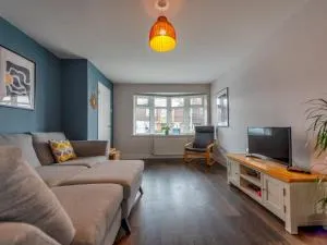 Pass the Keys Spacious Stylish 3BR Stafford – Ideal Getaway - Shugborough