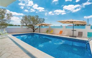 Gorgeous Home In Kakma With Outdoor Swimming Pool 