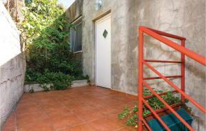 One-Bedroom Apartment In Tisno