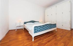 One-Bedroom Apartment In Tisno