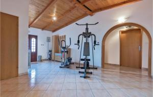 Beautiful Apartment In Pula