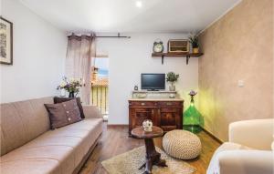 Gorgeous Home In Moscenicka Draga With Kitchen 