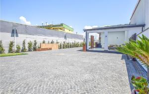 Cozy Home In Terzigno With Kitchen