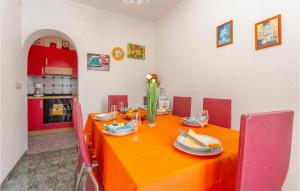 3 Bedroom Gorgeous Apartment In Krk 