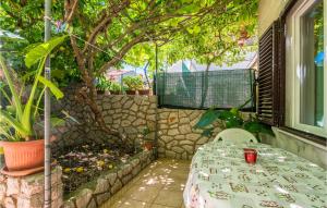 Cozy Apartment In Mali Losinj