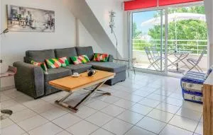 Beautiful Apartment In Damgan With Wifi - Kervoyal