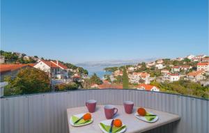 1 Bedroom Nice Apartment In Splitska 