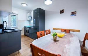 Beach Front Home In Pula