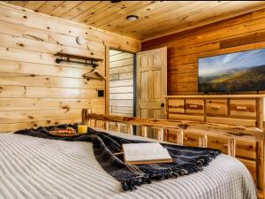 Flat roads, Mountain View, Full Gym and Tennis court