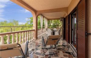 Nice Apartment In Jadranovo With Wifi