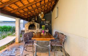 Beautiful Home In Rovinjsko Selo