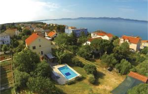 8 Bedroom Gorgeous Home In Kozino 