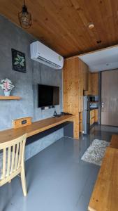 Charming Beachside Studio