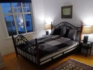 Stenrös Smögen Centralt, stora rum - Kungshamn