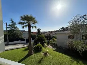 Sea view flat with car park boarder Cannes - 勒卡内