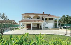 Lovely Home In Motovun 
