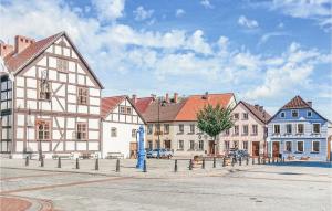 2 Bedroom Cozy Home In Nowe Warpno