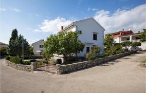 Cozy Apartment In Krk With Wifi 