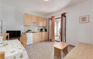 Cozy Apartment In Krk With Wifi