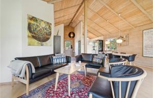 Three-Bedroom Holiday Home In Oksbol