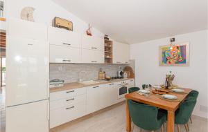 2 Bedroom Lovely Apartment In Rogoznica