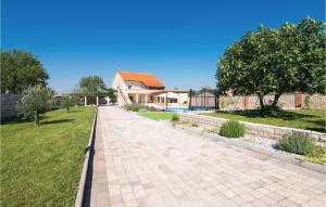 Gorgeous Home In Gorica With Kitchen 