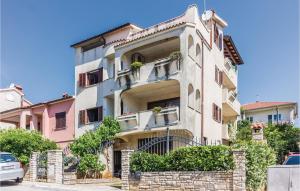 Stunning Apartment In Pula With Wifi