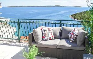 Cozy Apartment In Vinisce With Wifi - Voluja