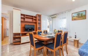 Lovely Apartment In Fazana With Kitchen