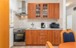 Lovely Apartment In Fazana With Kitchen