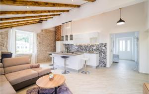 Amazing Home In Slano With Kitchen
