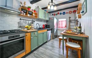 Cozy Home In Kupljenovo