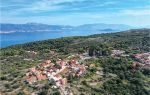 Four-Bedroom Holiday Home In Zedno