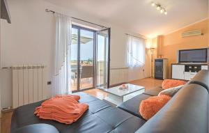 Gorgeous Home In Vodnjan With Kitchen