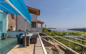 Cozy Home In Palit With Kitchen - 蒙达尼耶