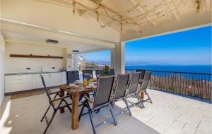 4 Bedroom Stunning Home In Poljane