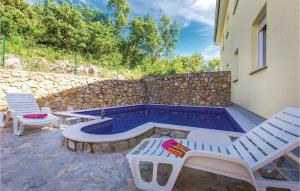 6 Bedroom Cozy Home In Crikvenica