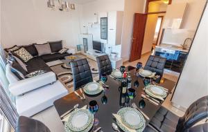 6 Bedroom Cozy Home In Crikvenica