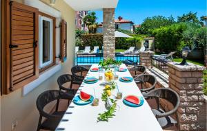 7 Bedroom Amazing Home In Rovinj 
