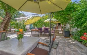 Awesome Apartment In Jadranovo With Wifi 