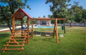 Two-Bedroom Holiday Home In Vodnjan