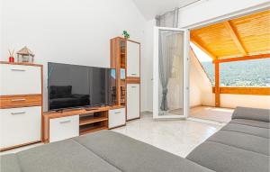 Nice Home In Grebastica