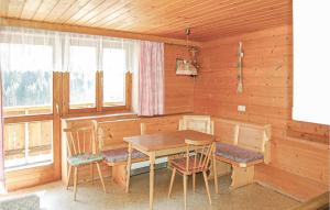 Ferienhaus In Sonniger Lage