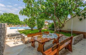 Amazing Home In Polje With Wifi - 4hvězdičkové hotely ve městě Polje