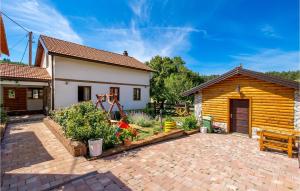 2 Bedroom Beautiful Home In Senj 
