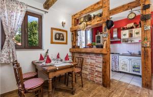 2 Bedroom Beautiful Home In Senj 