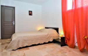 Maisons de vacances Nice Home In Comps With Wifi : photos des chambres